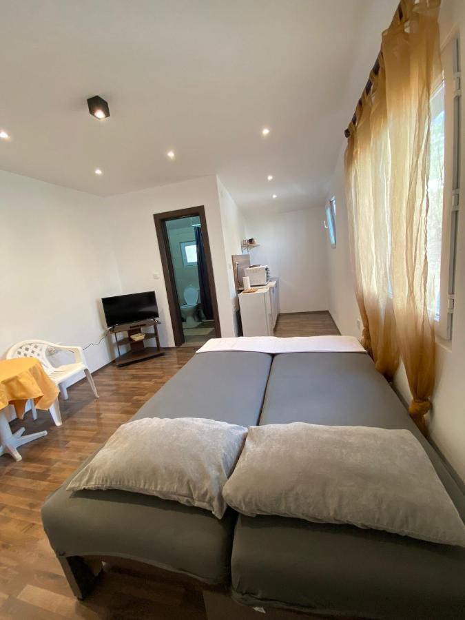 Apartmani Lala 2 Čanj Εξωτερικό φωτογραφία